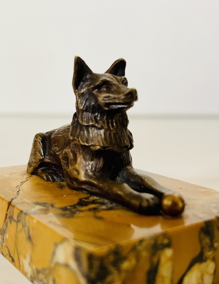 Bronze Dog With A Ball.-photo-4